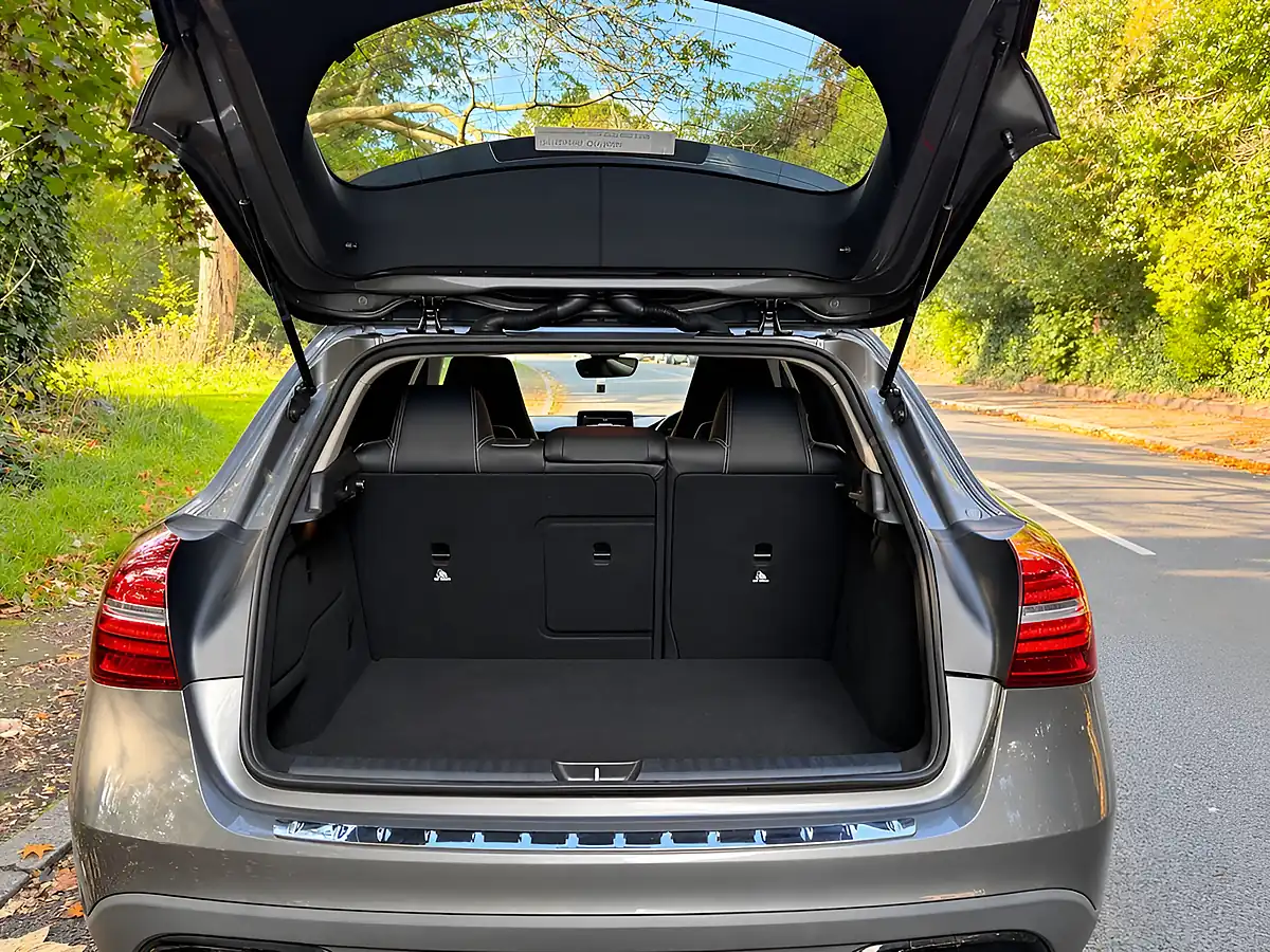 Used 2019 Mercedes-Benz Gla Urban Edition Mountain Grey - Interior and Exterior details 14