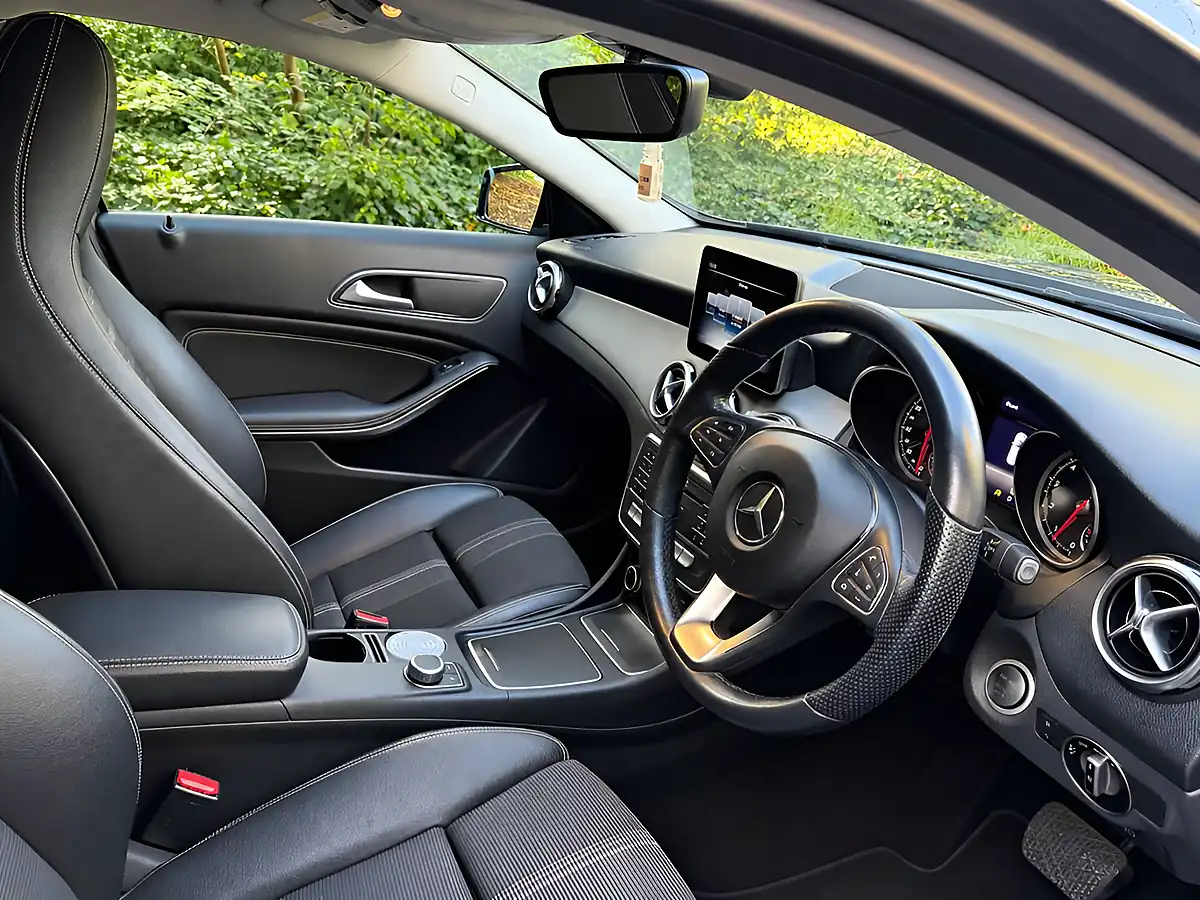 Used 2019 Mercedes-Benz Gla Urban Edition Mountain Grey - Interior and Exterior details 2