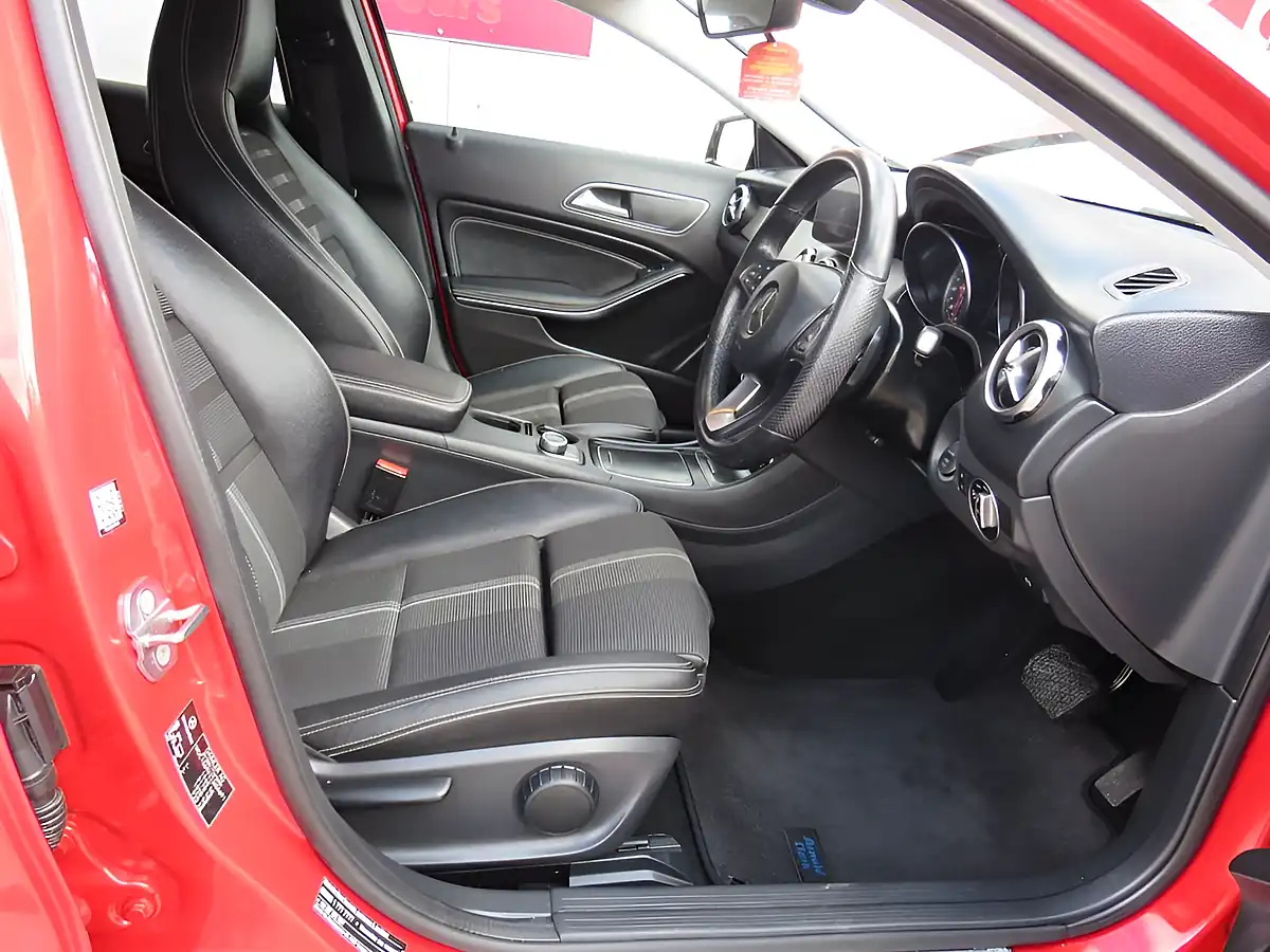 Used 2019 Mercedes-Benz Gla Urban Edition Red - Interior and Exterior details 7