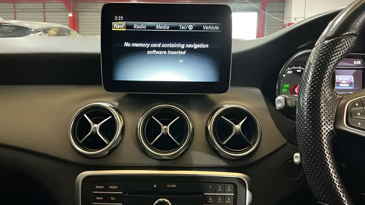 Used 2019 Mercedes-Benz Gla Urban Edition Red - Interior and Exterior details 16