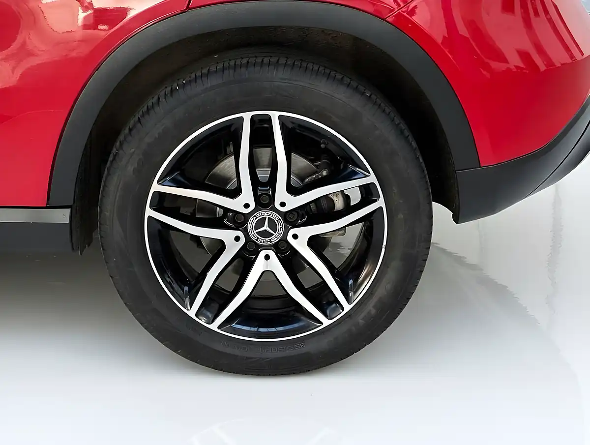 Used 2019 Mercedes-Benz Gla Urban Edition Red - Interior and Exterior details 15
