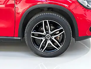 Used 2019 Mercedes-Benz Gla Urban Edition Red - Interior and Exterior details 17
