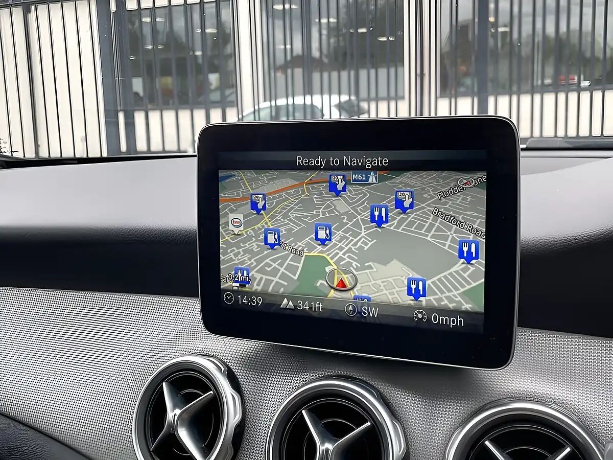 Used 2019 Mercedes-Benz Gla Urban Edition Silver - Interior and Exterior details 12