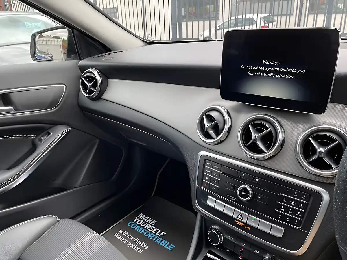 Used 2019 Mercedes-Benz Gla Urban Edition Silver - Interior and Exterior details 15