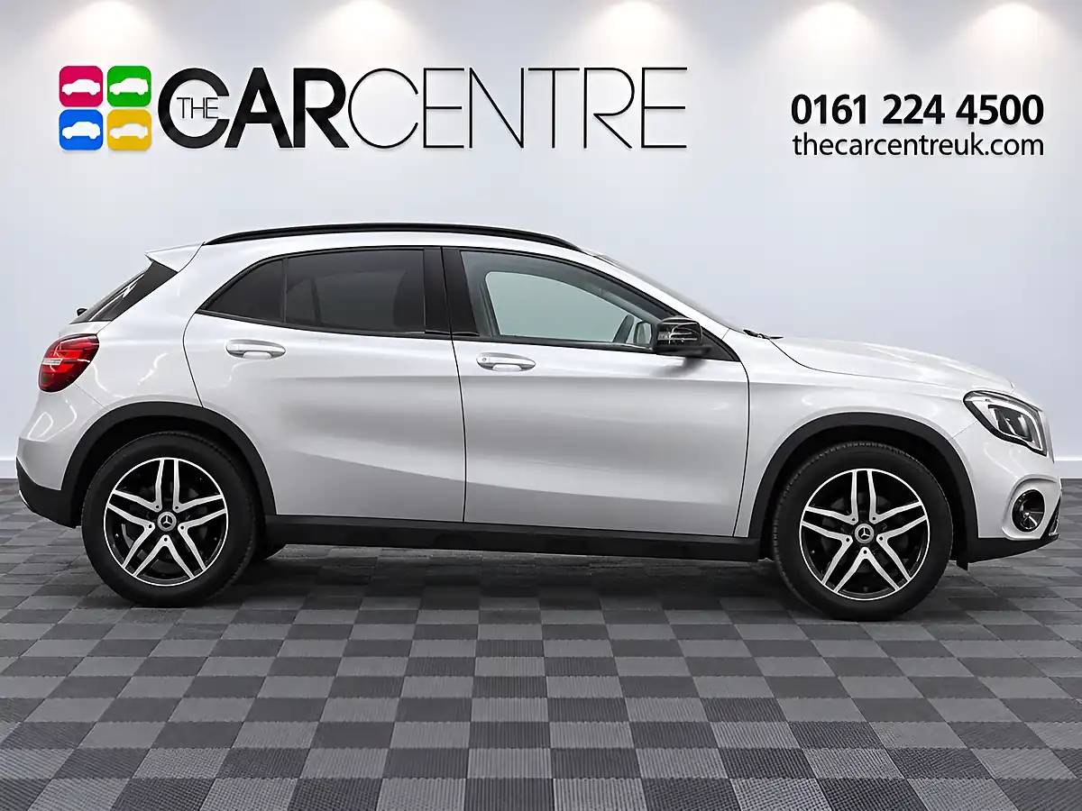 Used 2019 Mercedes-Benz Gla Urban Edition Silver - Interior and Exterior details 3