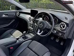 Used 2019 Mercedes-Benz Gla Urban Edition White - Interior and Exterior details 12