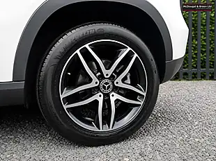 Used 2019 Mercedes-Benz Gla Urban Edition White - Interior and Exterior details 18
