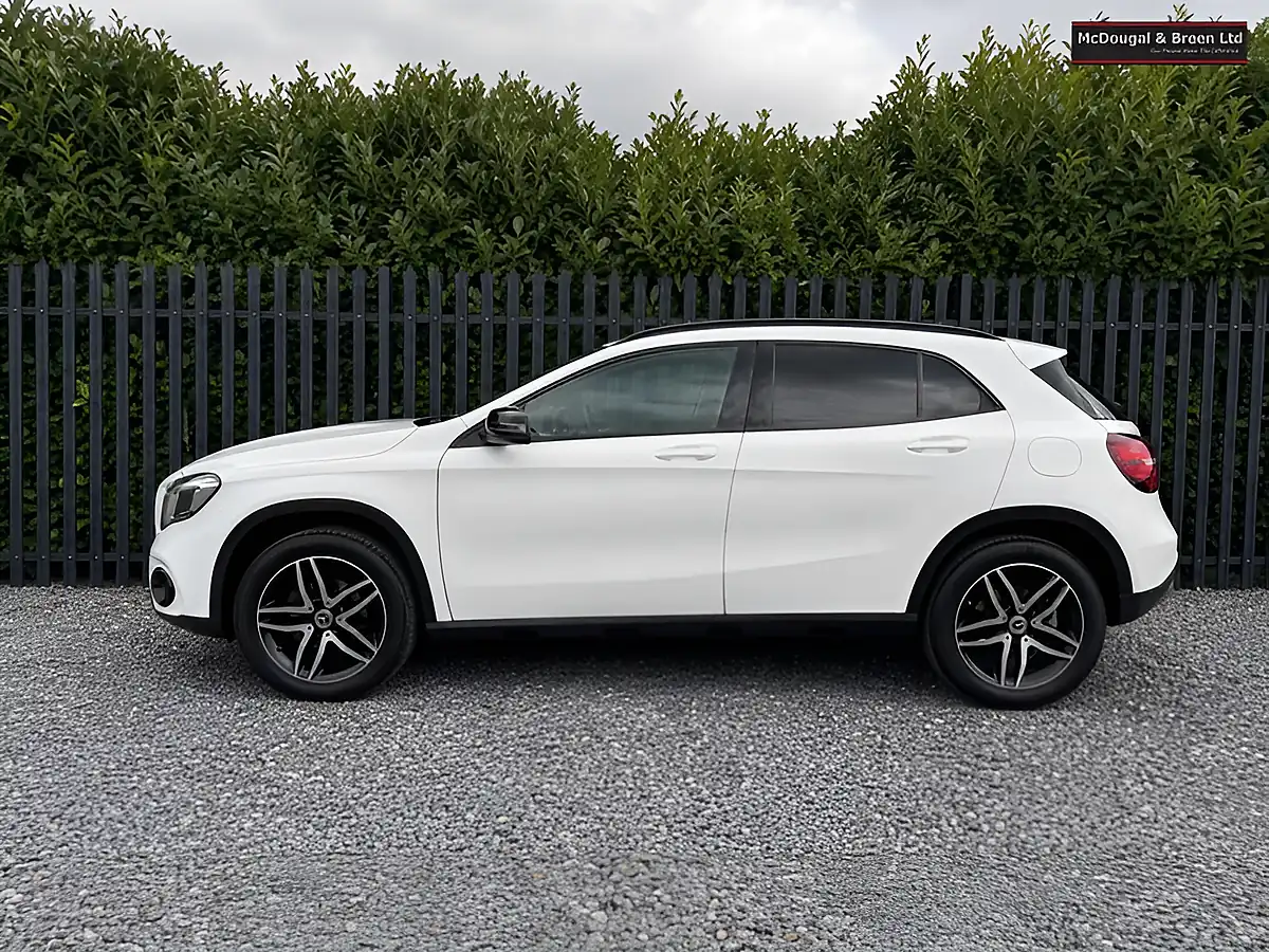 Used 2019 Mercedes-Benz Gla Urban Edition White - Interior and Exterior details 2