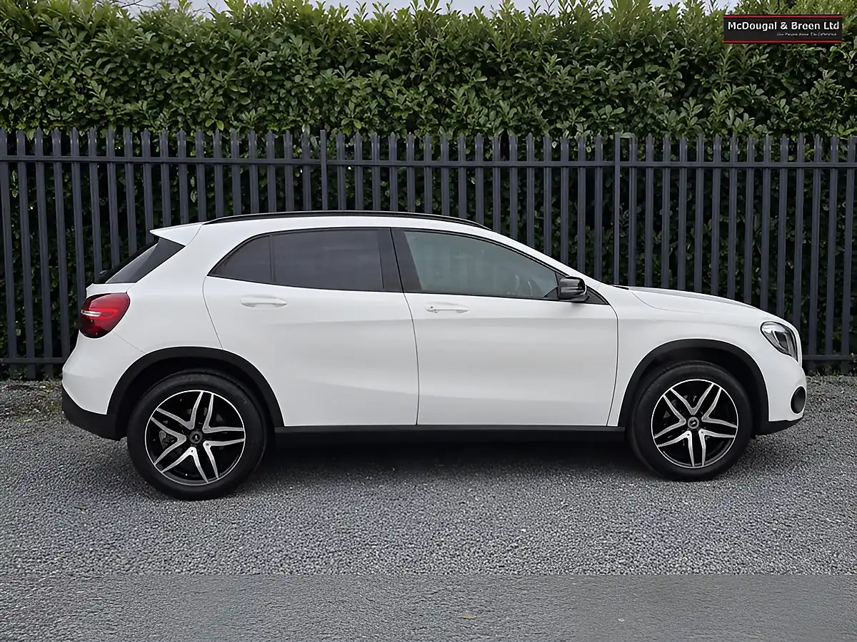 Used 2019 Mercedes-Benz Gla Urban Edition White - Interior and Exterior details 6