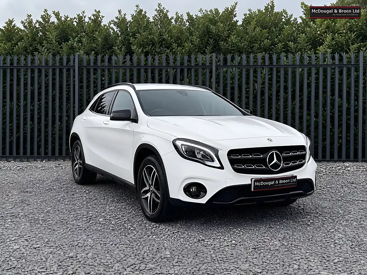Used 2019 Mercedes-Benz Gla Urban Edition White - Interior and Exterior details 7