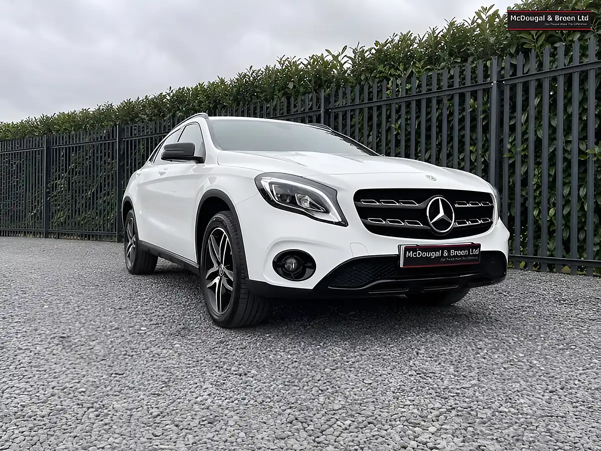 Used 2019 Mercedes-Benz Gla Urban Edition White - Interior and Exterior details 9