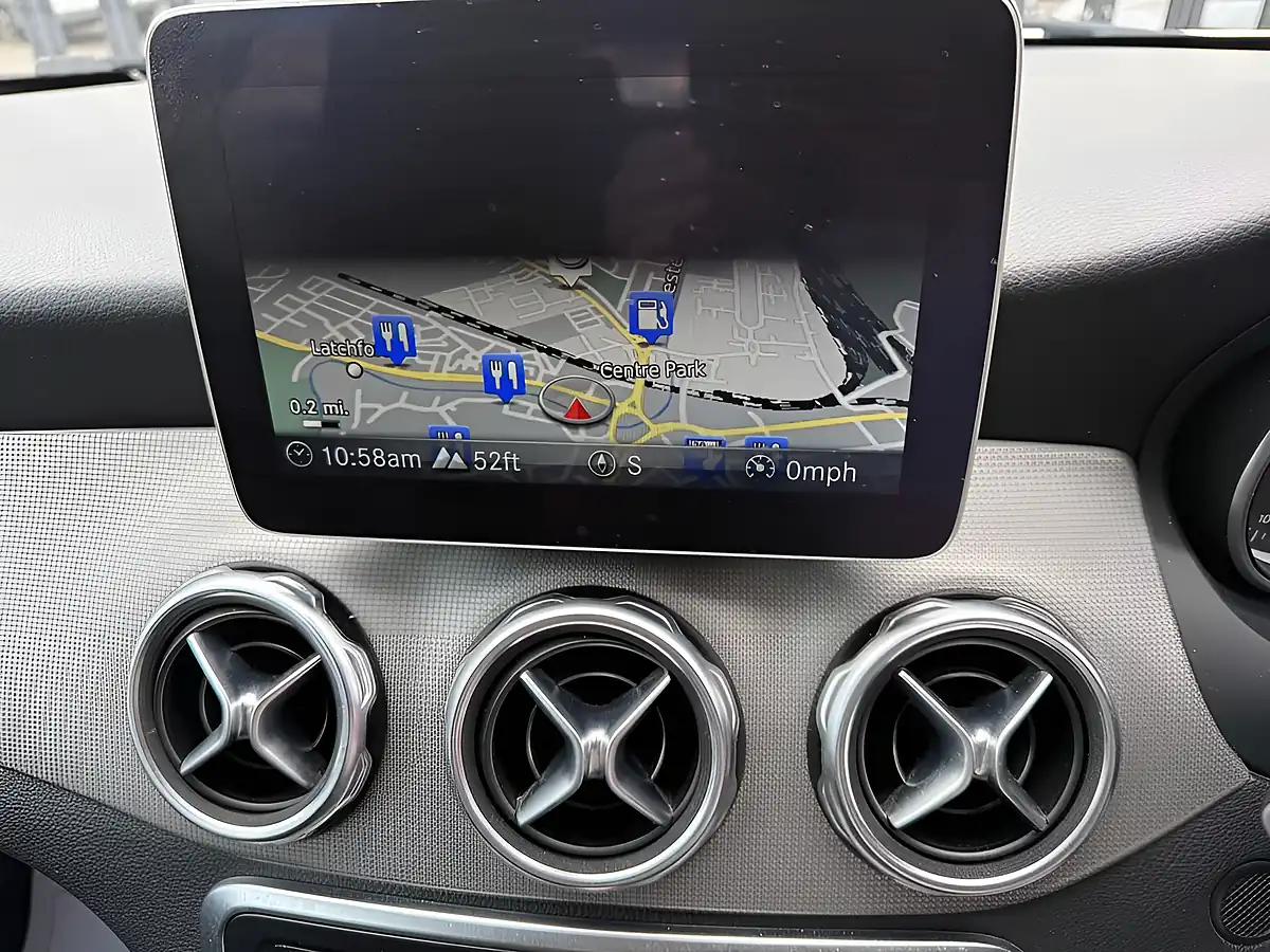 Used 2019 Mercedes-Benz Gla Urban Edition White - Interior and Exterior details 12
