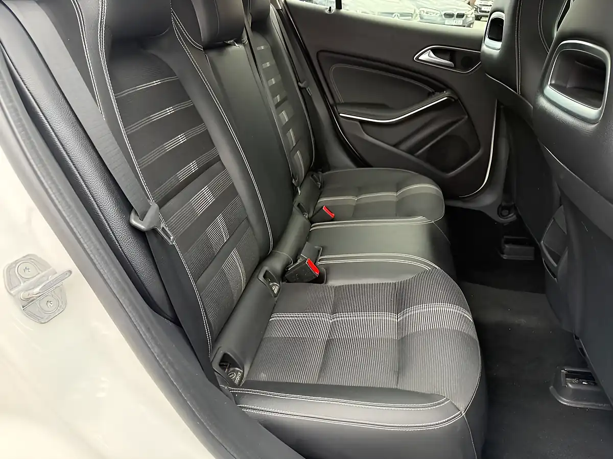 Used 2019 Mercedes-Benz Gla Urban Edition White - Interior and Exterior details 16