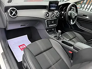 Used 2019 Mercedes-Benz Gla Urban Edition White - Interior and Exterior details 17