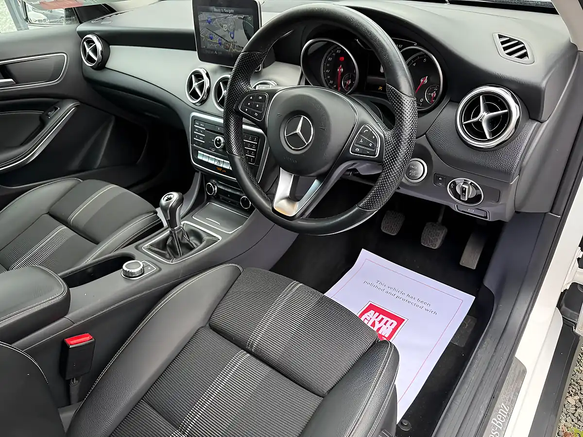 Used 2019 Mercedes-Benz Gla Urban Edition White - Interior and Exterior details 7
