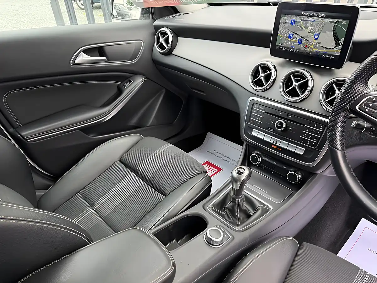 Used 2019 Mercedes-Benz Gla Urban Edition White - Interior and Exterior details 8