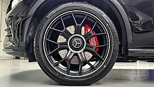 Used 2019 Mercedes-Benz Glc AMG Line Obsidian Black - Interior and Exterior details 13