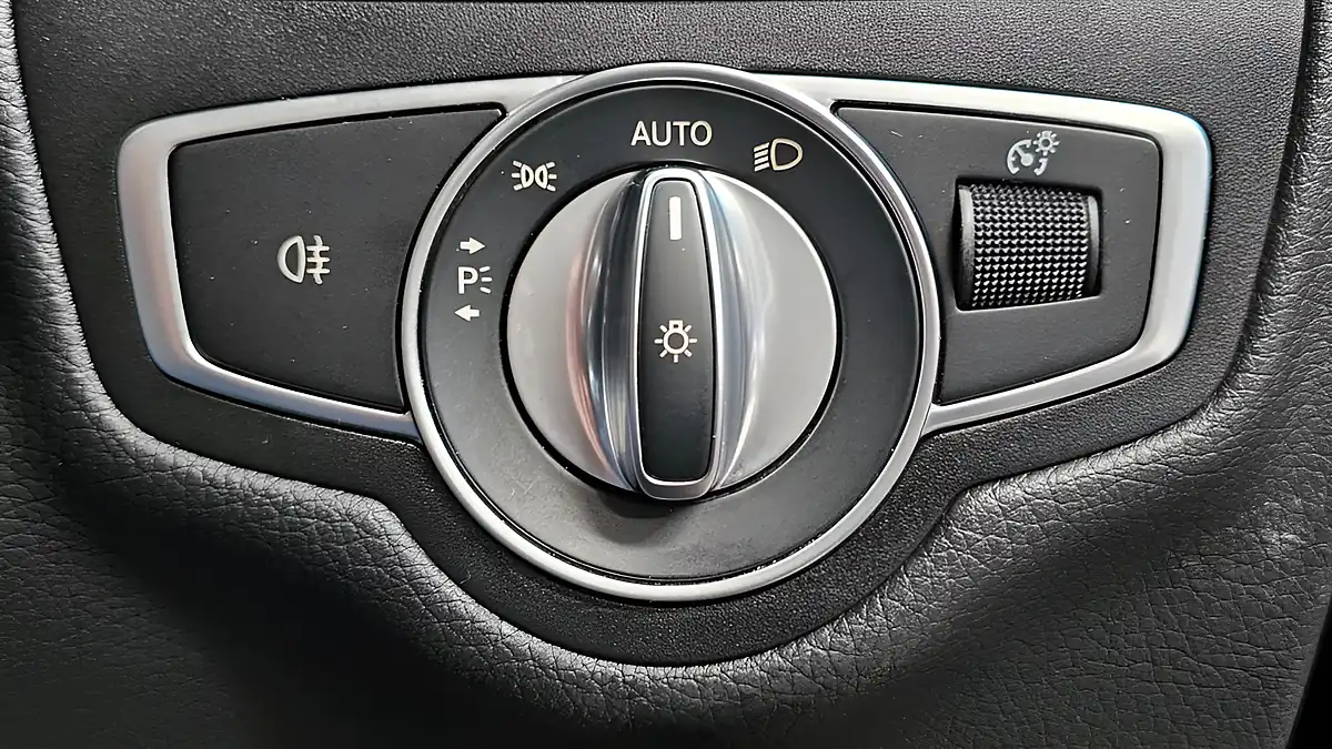 Used 2019 Mercedes-Benz Glc AMG Line Obsidian Black - Interior and Exterior details 16