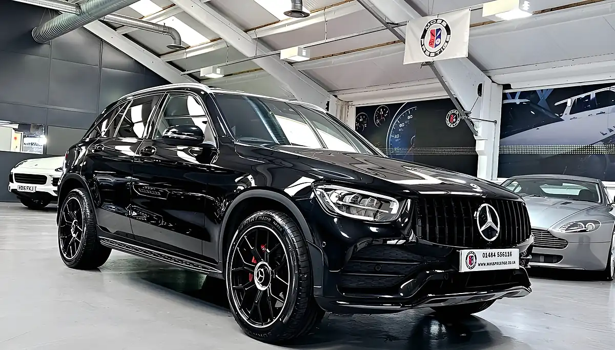 Used 2019 Mercedes-Benz Glc AMG Line Obsidian Black - Interior and Exterior details 8