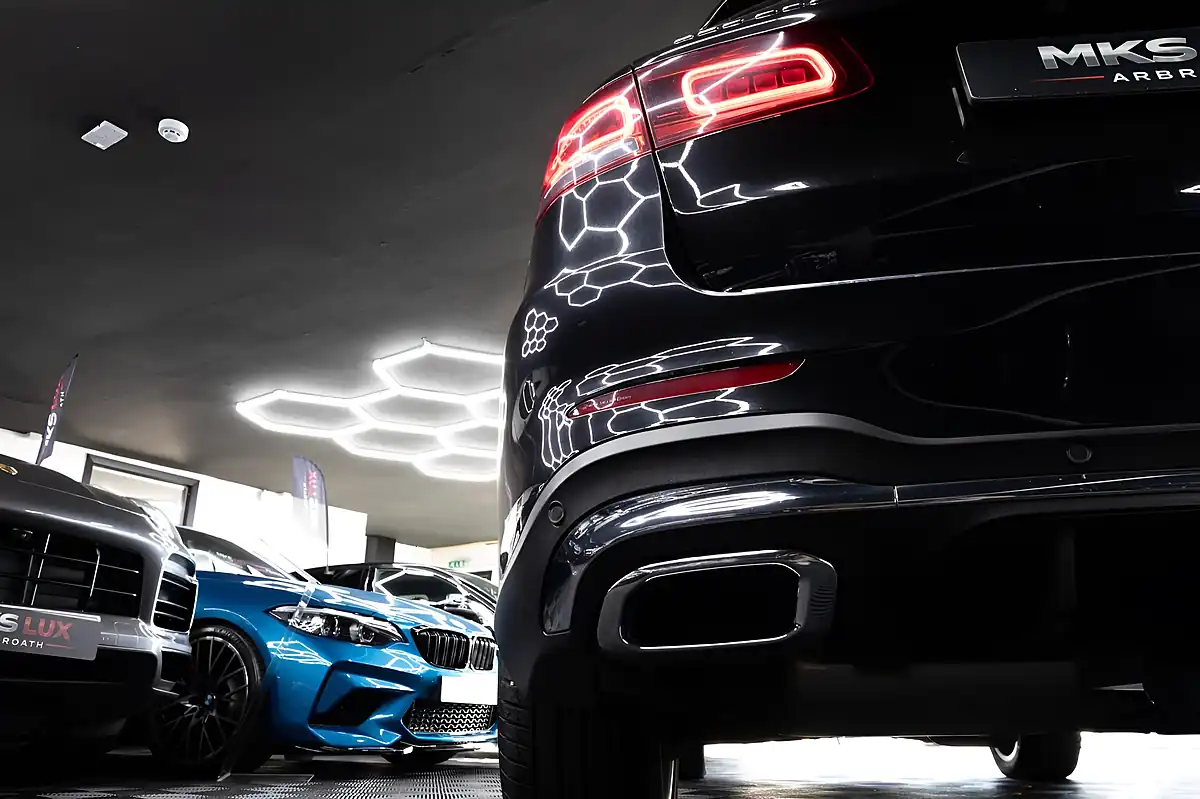 Used 2019 Mercedes-Benz Glc AMG Line (premium) Black - Interior and Exterior details 12