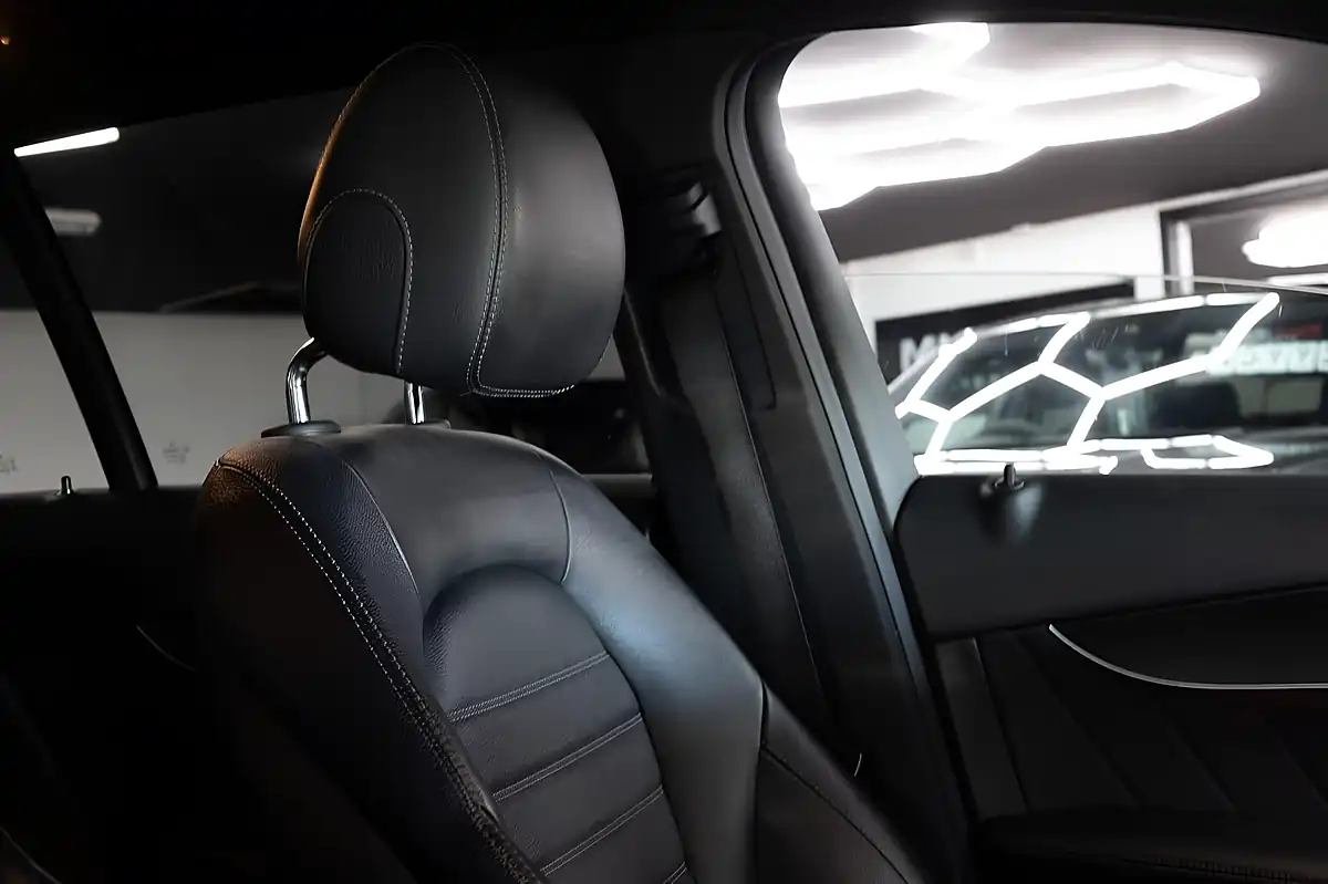 Used 2019 Mercedes-Benz Glc AMG Line (premium) Black - Interior and Exterior details 16