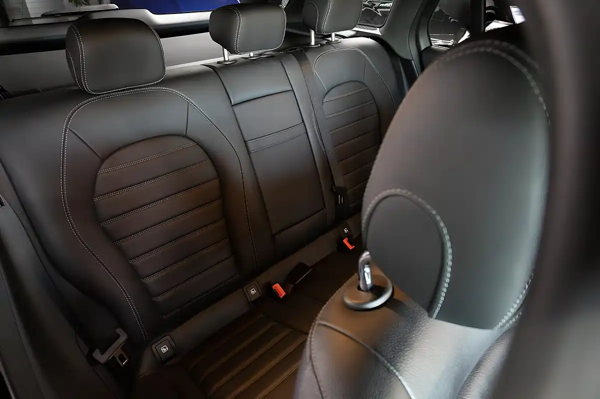 Used 2019 Mercedes-Benz Glc AMG Line (premium) Black - Interior and Exterior details 17