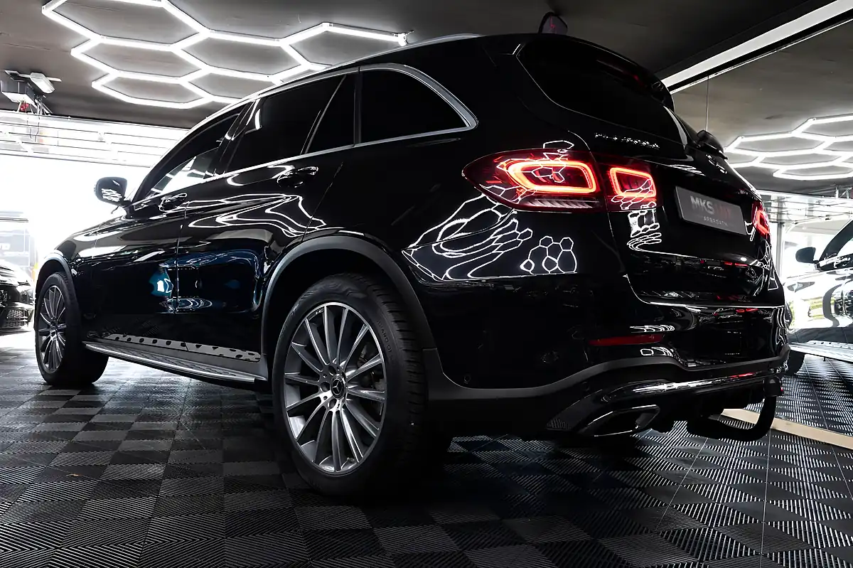 Used 2019 Mercedes-Benz Glc AMG Line (premium) Black - Interior and Exterior details 6