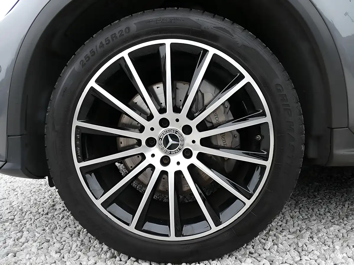 Used 2019 Mercedes-Benz Glc AMG Line (premium) Coupe Grey - Interior and Exterior details 18