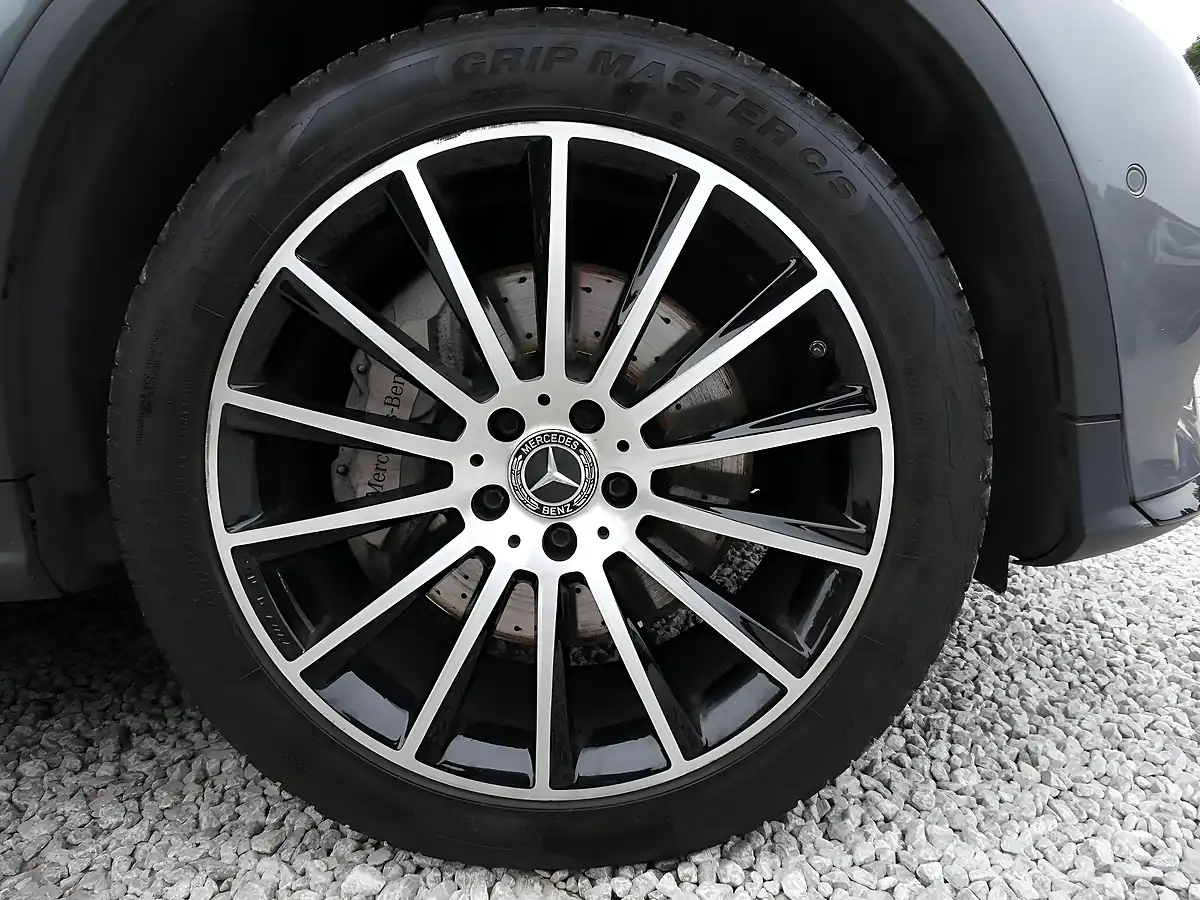 Used 2019 Mercedes-Benz Glc AMG Line (premium) Coupe Grey - Interior and Exterior details 19