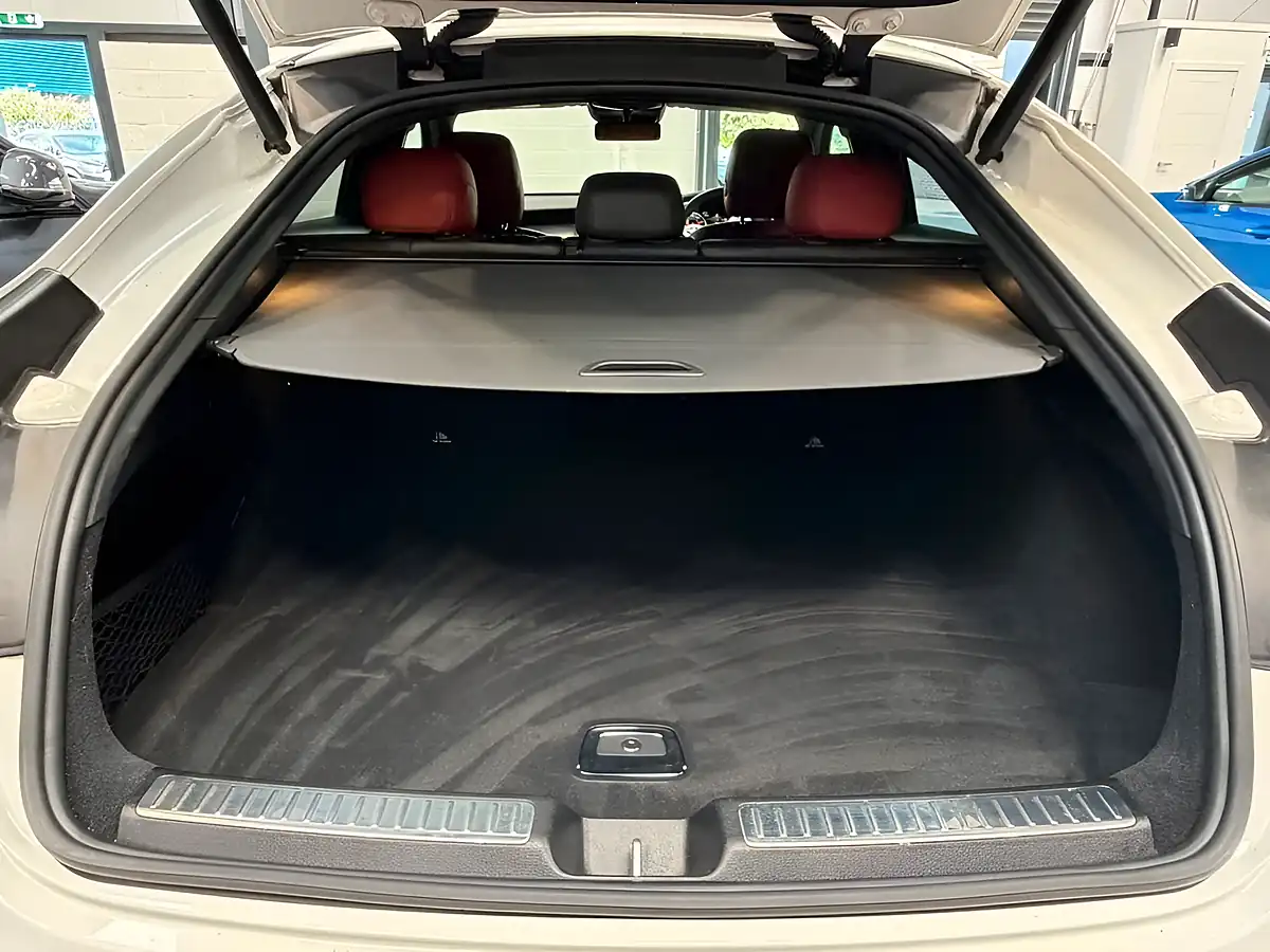 Used 2019 Mercedes-Benz Glc AMG Line (premium) Coupe White - Interior and Exterior details 11