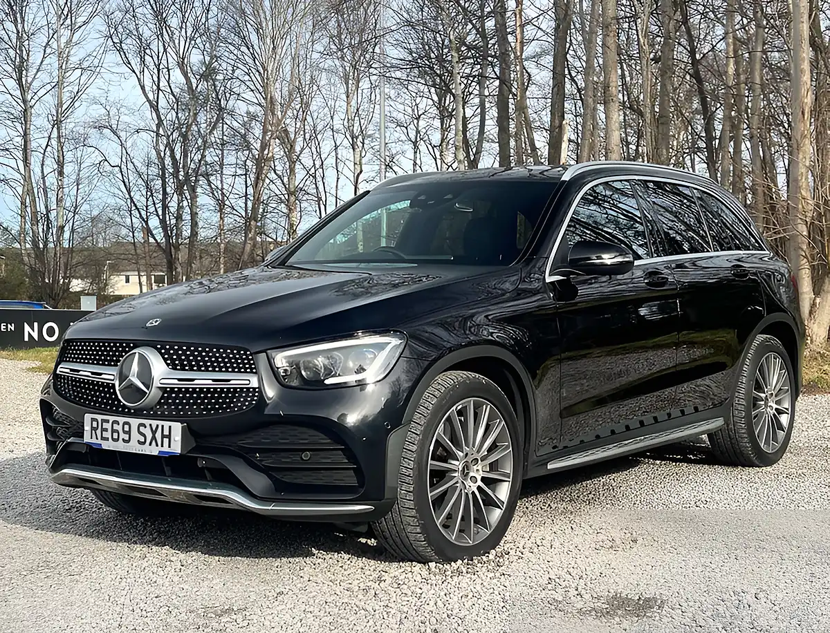 Used 2019 Mercedes-Benz Glc AMG Line Premium Obsidian Black - Interior and Exterior details 7