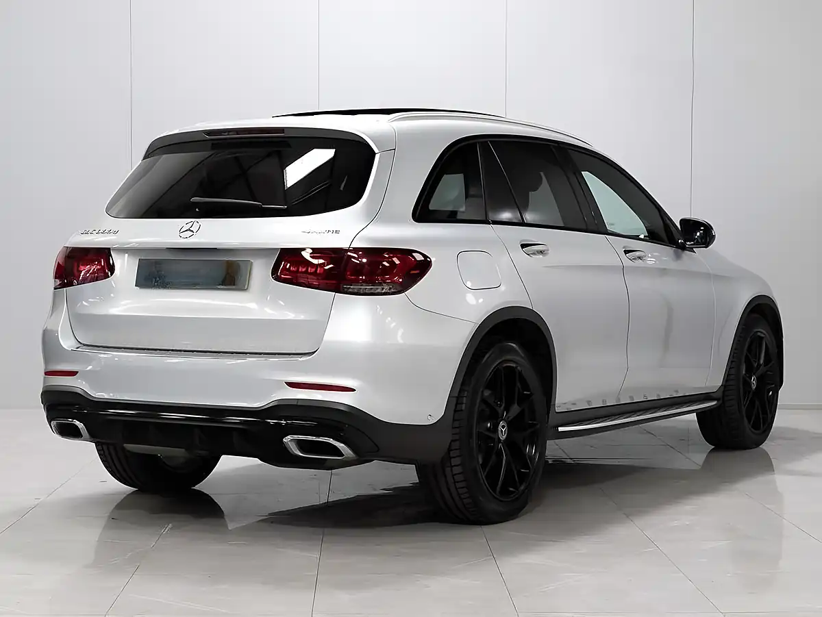 Used 2019 Mercedes-Benz Glc AMG Line Premium Plus Iridium Silver - Interior and Exterior details 4