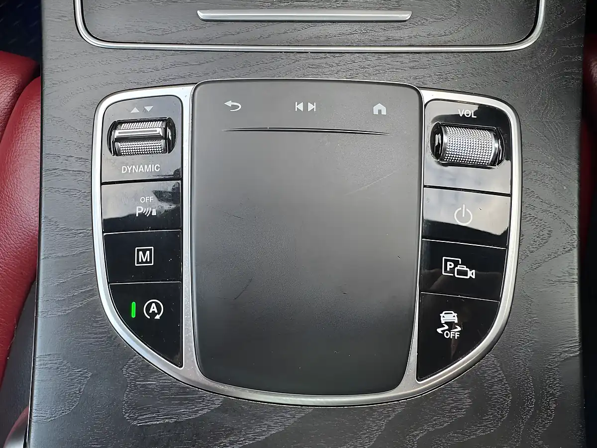 Used 2019 Mercedes-Benz Glc AMG Line Premium Plus White - Interior and Exterior details 15