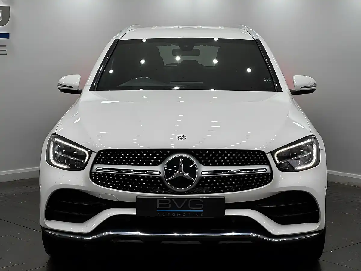 Used 2019 Mercedes-Benz Glc AMG Line White - Interior and Exterior details 4