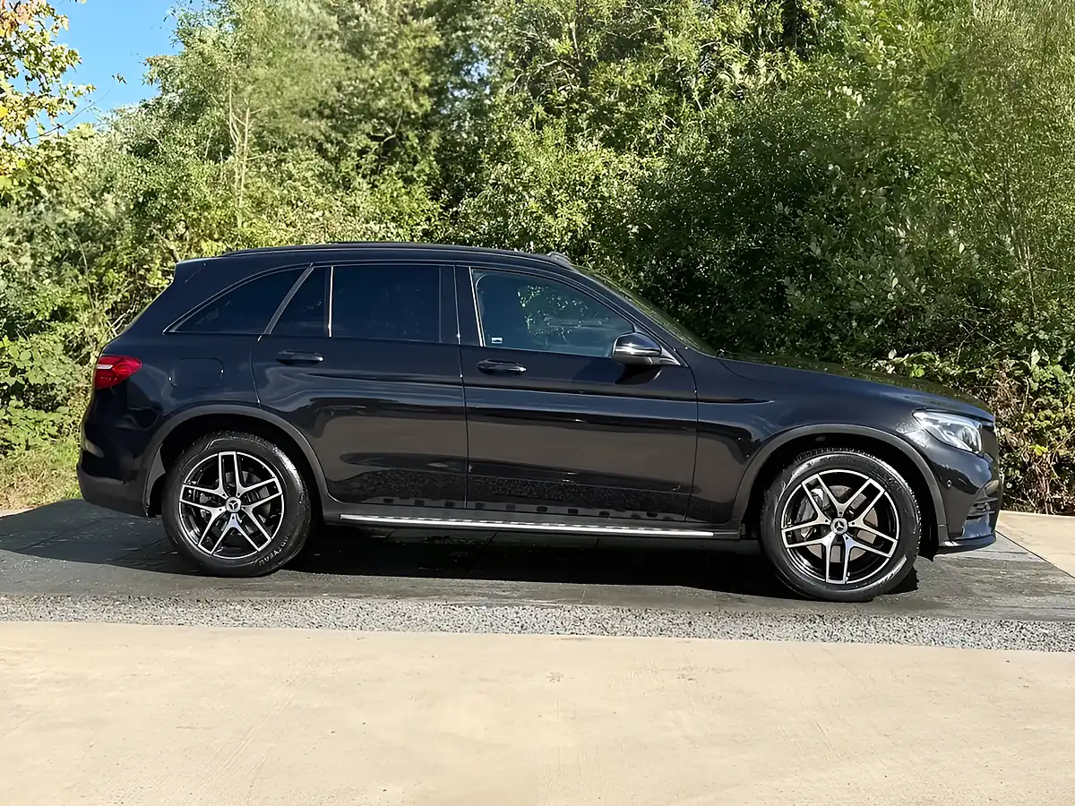 Used 2019 Mercedes-Benz Glc AMG Night Edition Black - Interior and Exterior details 10