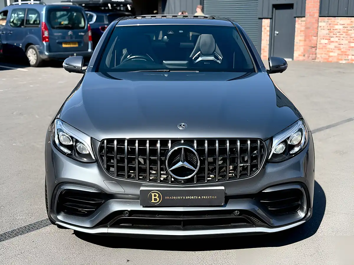 Used 2019 Mercedes-Benz Glc AMG S Premium Grey - Interior and Exterior details 5