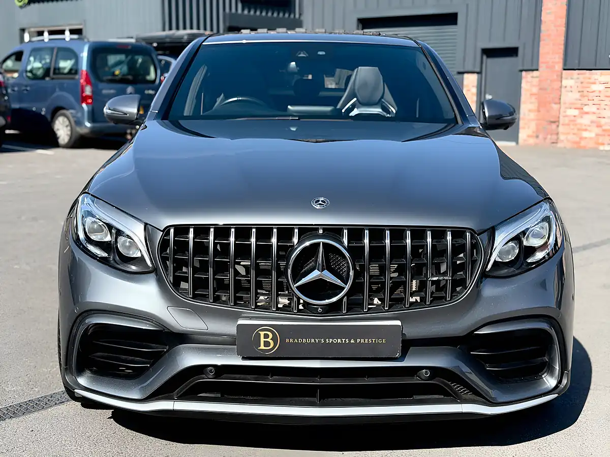 Used 2019 Mercedes-Benz Glc AMG S Premium Grey - Interior and Exterior details 6
