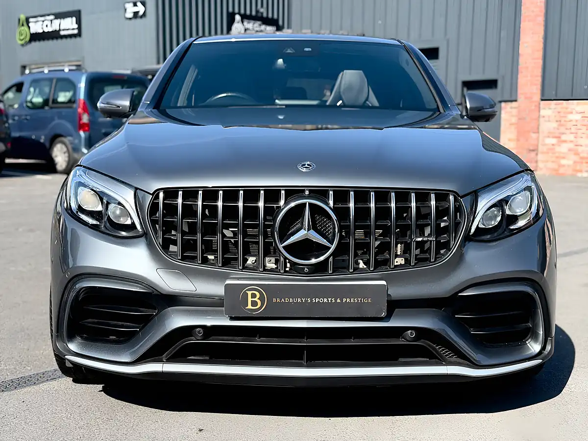 Used 2019 Mercedes-Benz Glc AMG S Premium Grey - Interior and Exterior details 7