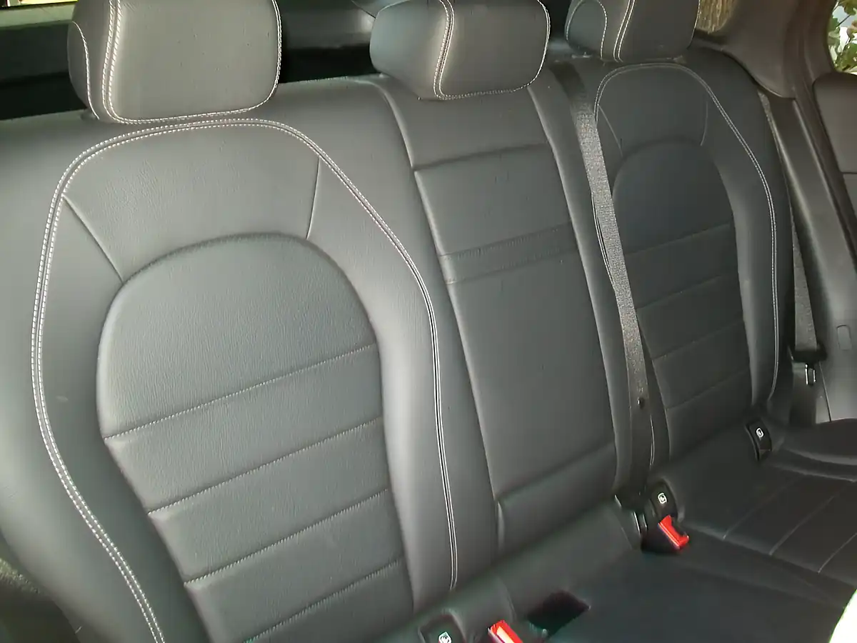 Used 2019 Mercedes-Benz Glc-Class Sport Premium Blue - Interior and Exterior details 7