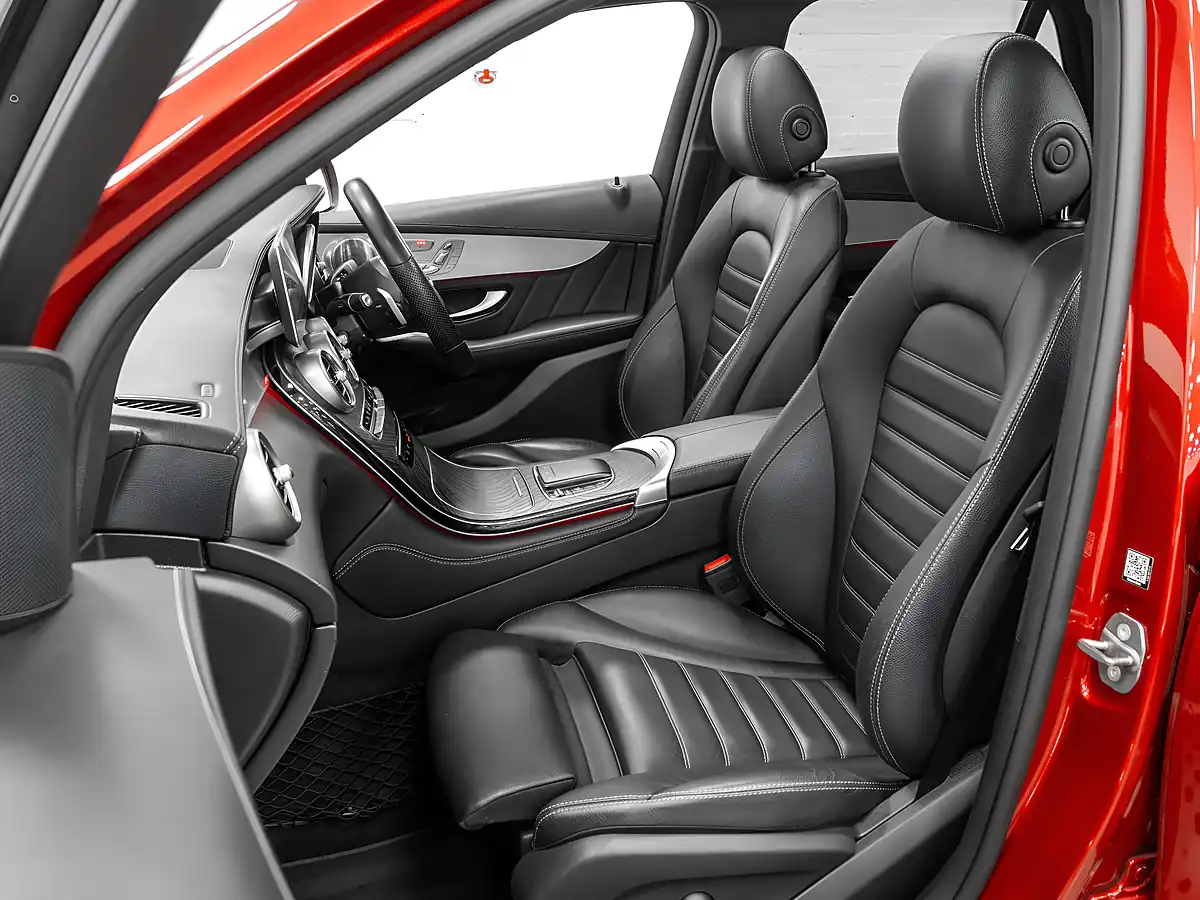 Used 2019 Mercedes-Benz Glc Premium Plus Hyacinth Red - Interior and Exterior details 12