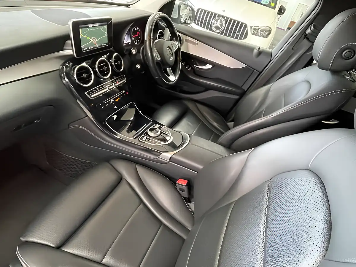 Used 2019 Mercedes-Benz Glc Sport Iridium Silver - Interior and Exterior details 15
