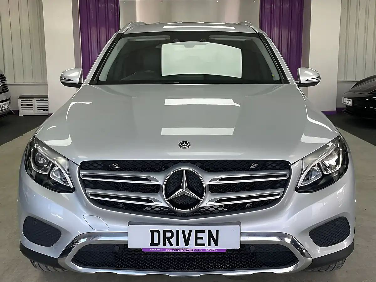 Used 2019 Mercedes-Benz Glc Sport Iridium Silver - Interior and Exterior details 6