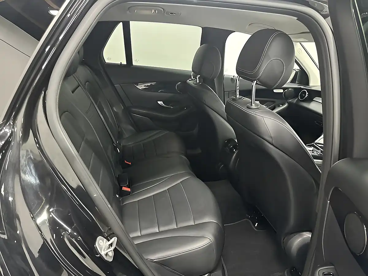 Used 2019 Mercedes-Benz Glc Urban Edition Black - Interior and Exterior details 12