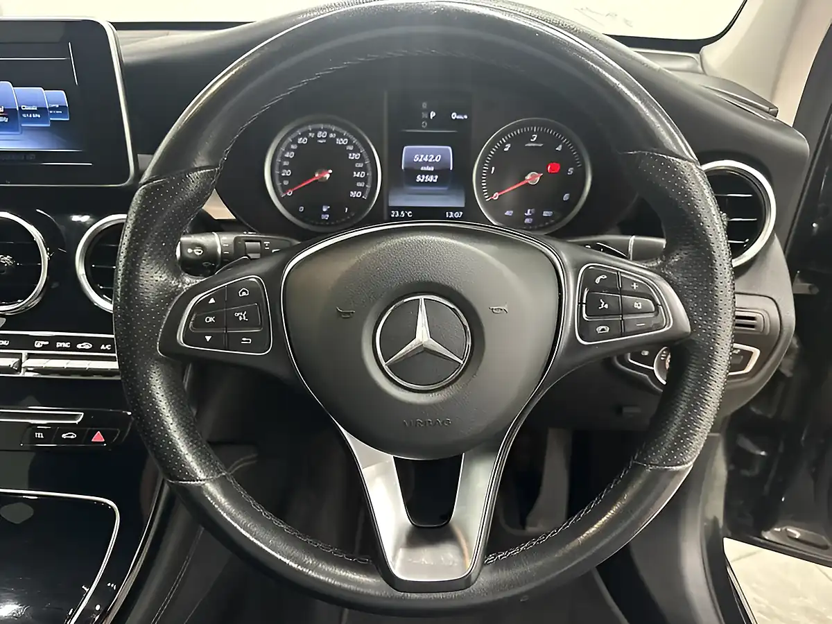 Used 2019 Mercedes-Benz Glc Urban Edition Black - Interior and Exterior details 19