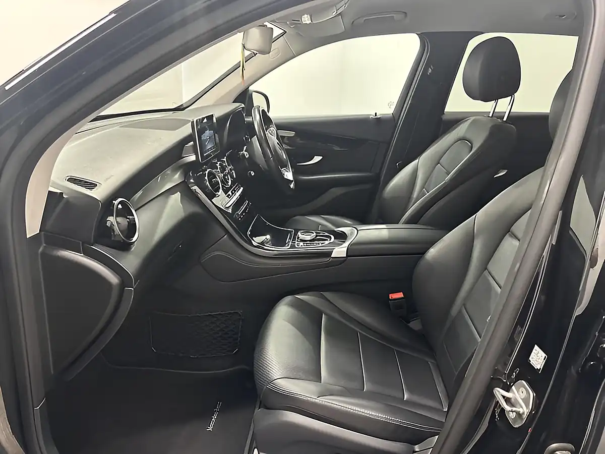 Used 2019 Mercedes-Benz Glc Urban Edition Black - Interior and Exterior details 8