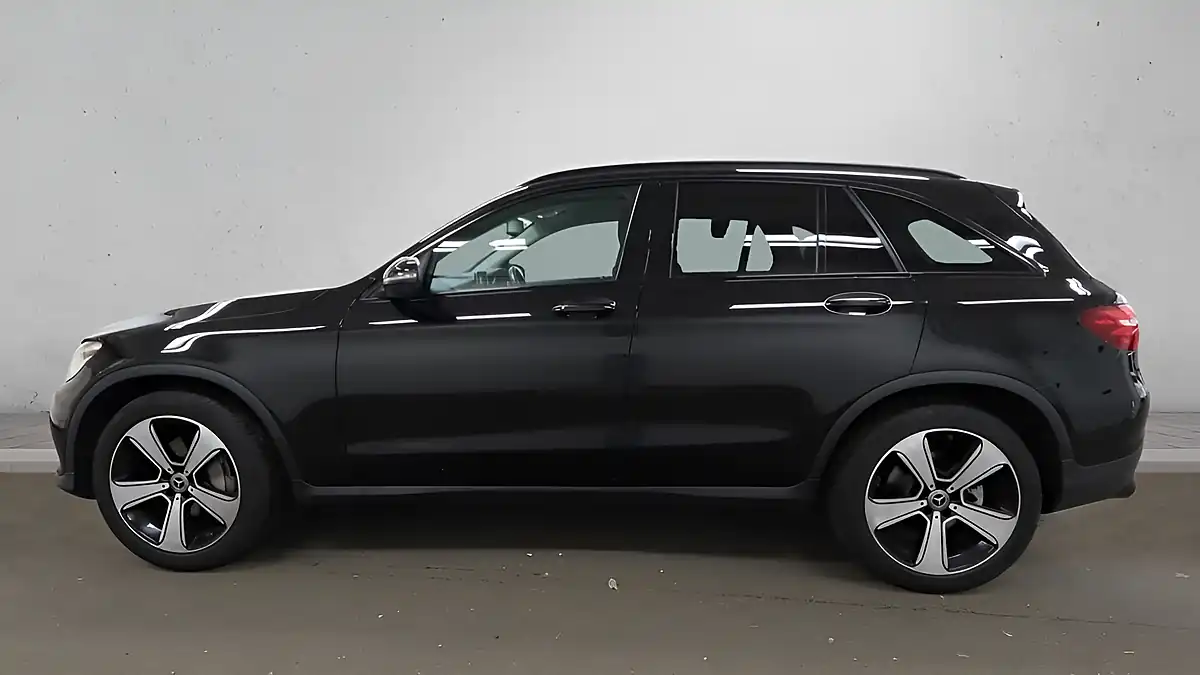 Used 2019 Mercedes-Benz Glc Urban Edition Black - Interior and Exterior details 6
