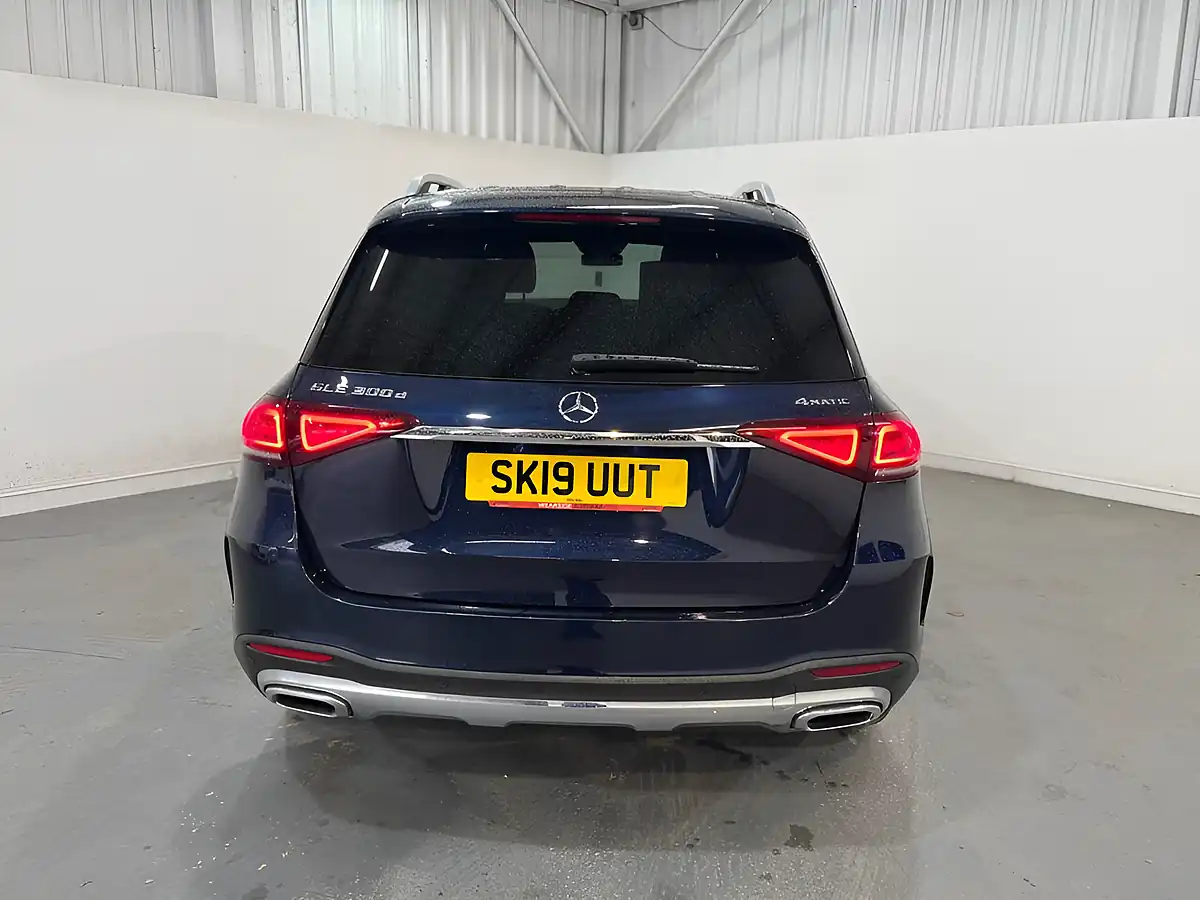 Used 2019 Mercedes-Benz Gle AMG Line Blue - Interior and Exterior details 5
