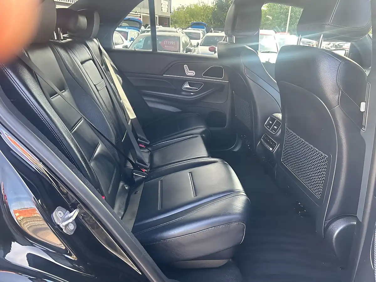 Used 2019 Mercedes-Benz Gle AMG Line (premium) Black - Interior and Exterior details 12