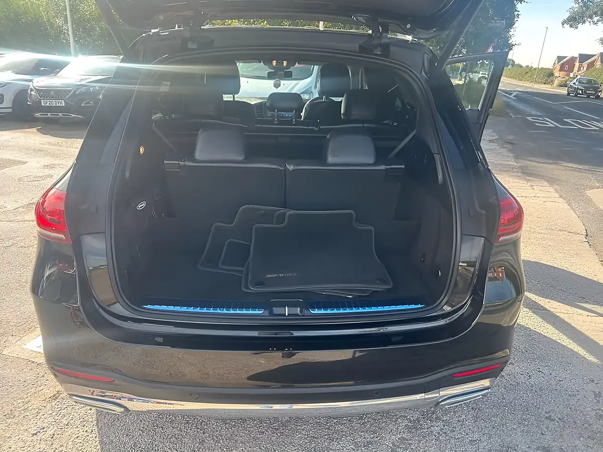 Used 2019 Mercedes-Benz Gle AMG Line (premium) Black - Interior and Exterior details 13