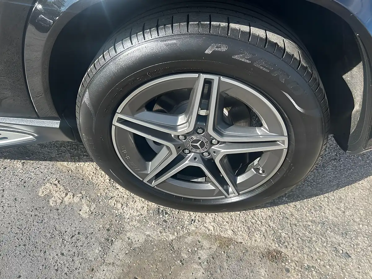 Used 2019 Mercedes-Benz Gle AMG Line (premium) Black - Interior and Exterior details 19
